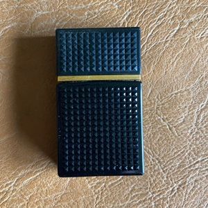 Elizabeth and James Nirvana Black perfume